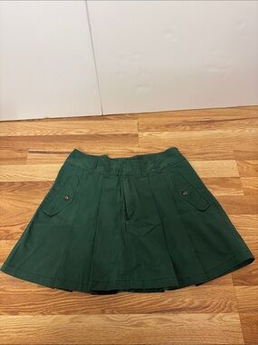 Free People mini skirt in green shade size 8